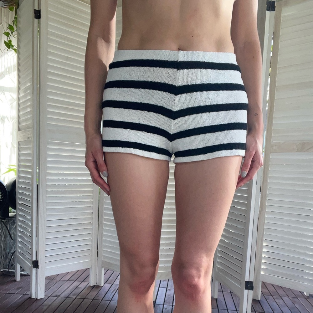 French Girl, White & Black Stripped Mini Shorts!